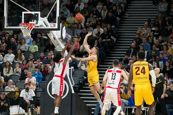 Salle de sport chaleureuse à paris 15 : l'expérience studio 208